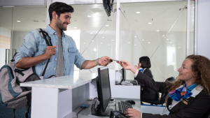 Best-Airline-Customer-Service-Courses-After-High-School.png
