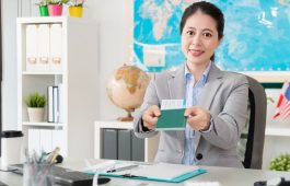 Choosing-the-Right-Air-Ticketing-and-GDS-Course-A-Guide-for-Aspiring-Travel-Professionals.jpg