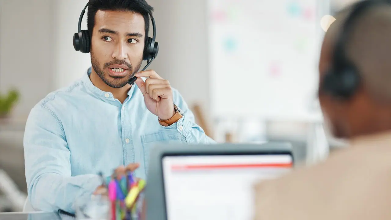 Customer-Service-and-Communication-Skills-for-VISA-Consultants.jpg
