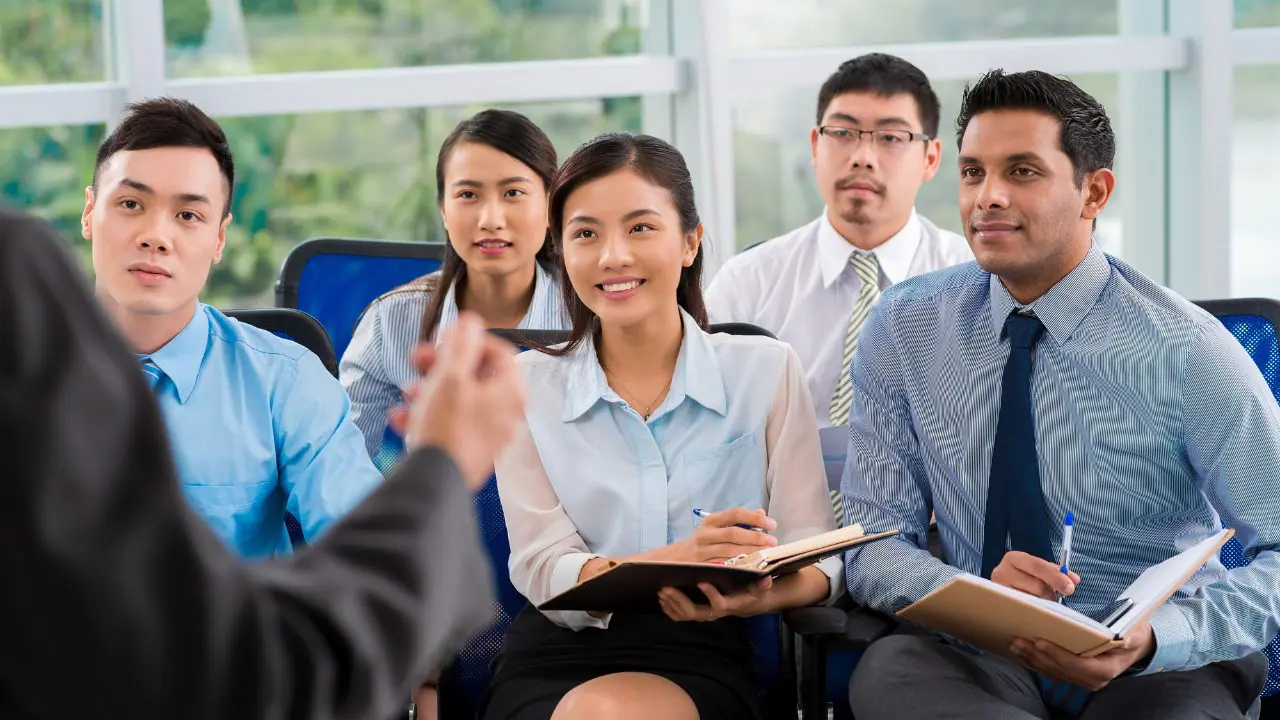 How-a-Fast-Track-GDS-Course-in-Delhi-Can-Open-Doors-to-International-Travel-Jobs.jpg