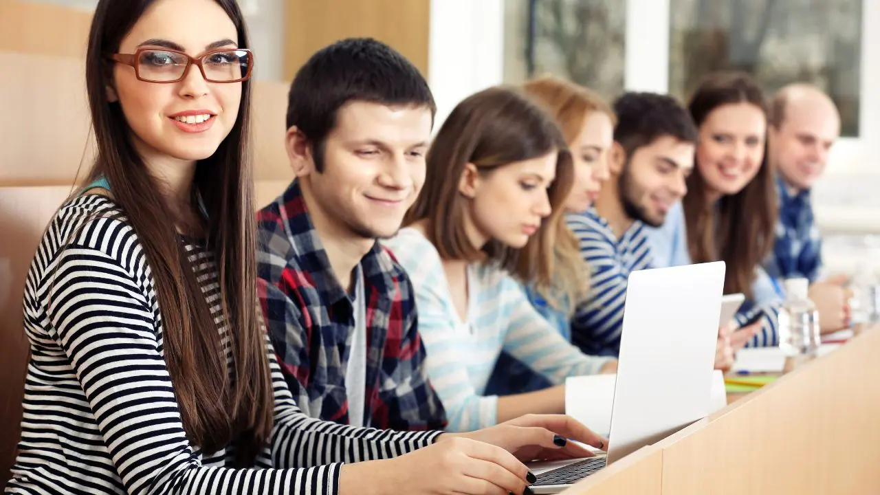 The-Growing-Demand-for-Air-Ticketing-and-GDS-Certification-Courses-in-Delhi.jpg