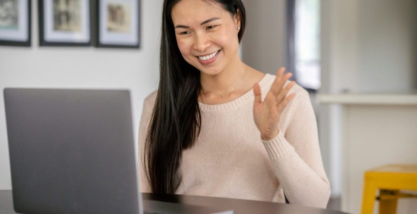 The-Power-of-Nonverbal-Cues-in-Virtual-Communication.jpg